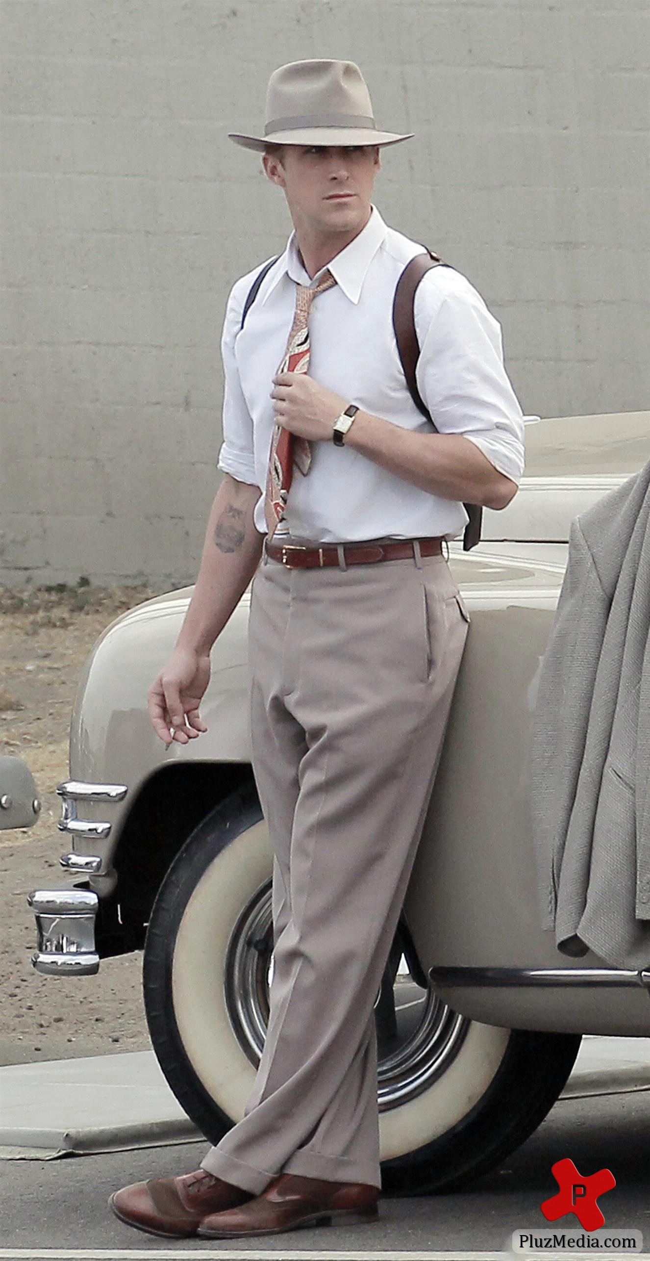 Ryan Gosling on the set of his new movie 'The Gangster Squad' photos | Picture 79001